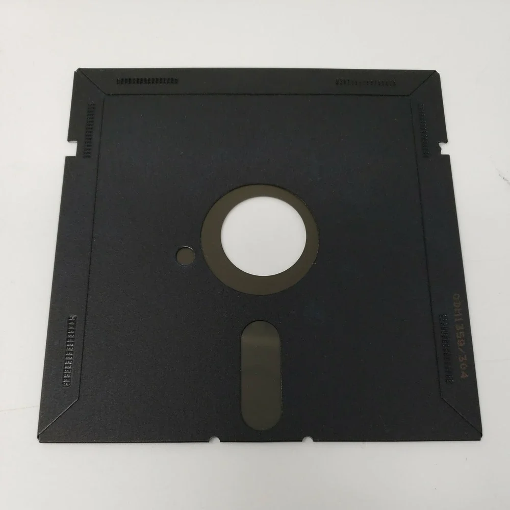 Spooks Commodore‎ 64 / 128 Computer Game 5.25 Diskette by Mastertronic Untested